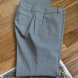 Banana Republic wool lined pants. Size 2. Excellent condition.
